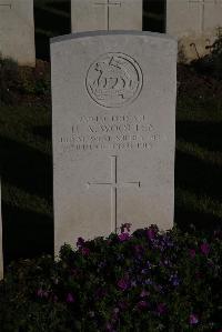 Terlincthun British Cemetery Wimille - Wootten, Henry Arthur