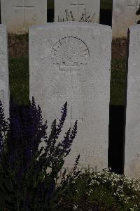 Terlincthun British Cemetery Wimille - Young, Thomas William