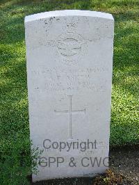 Naples War Cemetery - Askew, Alan Frederick