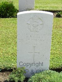 Naples War Cemetery - Banks, Gordon John