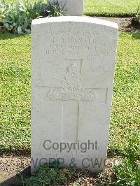 Naples War Cemetery - Baxter, John Oliver