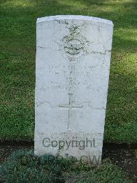 Naples War Cemetery - Bruce, Frederick Thompson