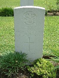 Naples War Cemetery - Byatt, Cyril