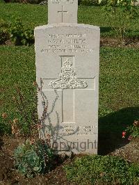 Naples War Cemetery - Childs, Ralph Walter George