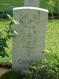 Naples War Cemetery - Cole, Peter