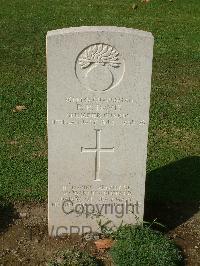 Naples War Cemetery - Davis, Edwin Reginald