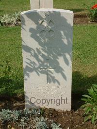 Naples War Cemetery - Groom, Dorothy