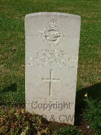 Naples War Cemetery - Hepworth, Robert