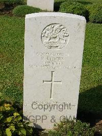 Naples War Cemetery - Hicks, Ronald Joe