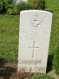 Naples War Cemetery - Hodgett, Geoffrey