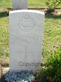 Naples War Cemetery - Jones, John Henry