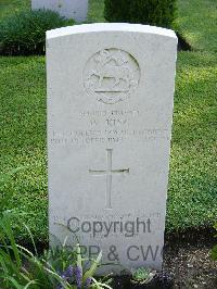 Naples War Cemetery - King, Walter