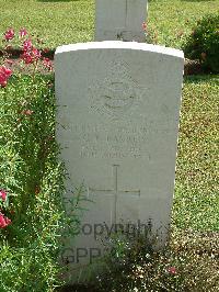 Naples War Cemetery - Lasbury, George Francis