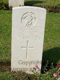Naples War Cemetery - Loake, John Arthur Paul