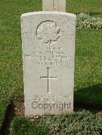 Naples War Cemetery - Maksemuik, William