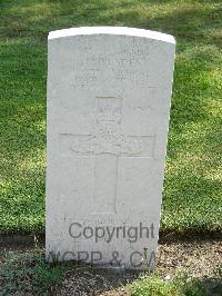 Naples War Cemetery - Ovenden, Richard