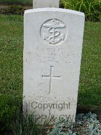 Naples War Cemetery - Pickett, Peter John