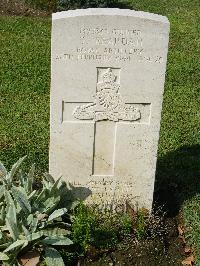 Naples War Cemetery - Reardan, Thomas