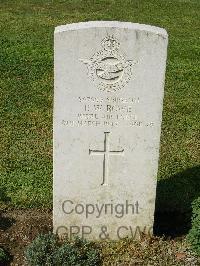 Naples War Cemetery - Rowe, Eric William