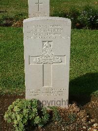 Naples War Cemetery - Salisbury, Arthur Noel