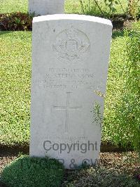 Naples War Cemetery - Stephenson, Robert