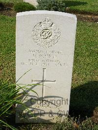 Naples War Cemetery - Such, Maurice Walter