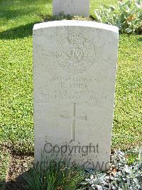 Naples War Cemetery - Tribe, Kenneth