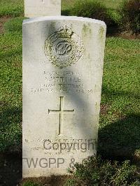 Naples War Cemetery - Whittle, Arthur