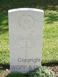Naples War Cemetery - Wood, Fred