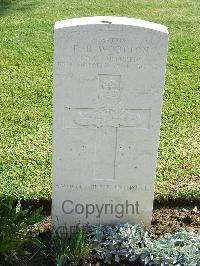 Naples War Cemetery - Wootton, Robert Bertrand