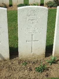 Dernancourt Communal Cemetery Extension - Palmer, D A