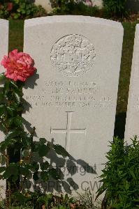 Dourlers Communal Cemetery Extension - McFadden, P