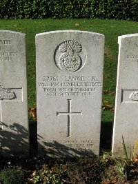 La Kreule Military Cemetery Hazebrouck - Bridge, William Charles