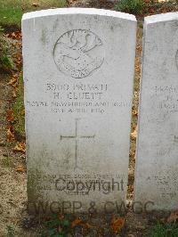 La Kreule Military Cemetery Hazebrouck - Cluett, Henry