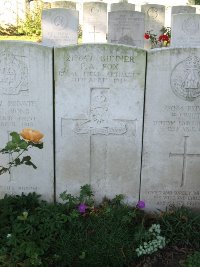 La Kreule Military Cemetery Hazebrouck - Fox, F A