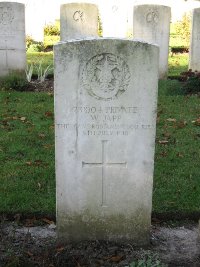 La Kreule Military Cemetery Hazebrouck - Japp, Walter