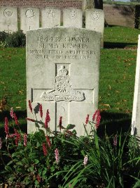 La Kreule Military Cemetery Hazebrouck - Kennedy, Sidney