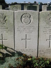 La Kreule Military Cemetery Hazebrouck - McCallum, William Thomson