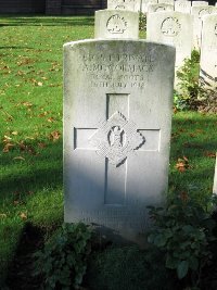La Kreule Military Cemetery Hazebrouck - McCormack, Arthur