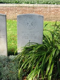 La Kreule Military Cemetery Hazebrouck - McKay, C