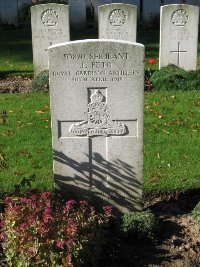 La Kreule Military Cemetery Hazebrouck - Peto, Joseph