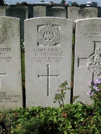 La Kreule Military Cemetery Hazebrouck - Pritchard, G