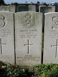 La Kreule Military Cemetery Hazebrouck - Smith, John