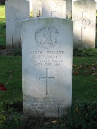 La Kreule Military Cemetery Hazebrouck - Stronach, Thomas