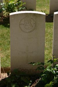 Namps-Au-Val British Cemetery - Anderson, Victor