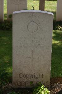 Namps-Au-Val British Cemetery - Baines, E