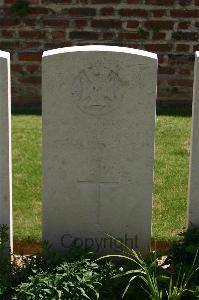 Namps-Au-Val British Cemetery - Bettis, George Henry