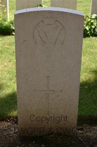Namps-Au-Val British Cemetery - Brady, J