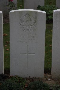 Namps-Au-Val British Cemetery - Bush, G C