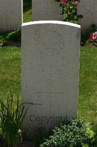 Namps-Au-Val British Cemetery - Caden, H